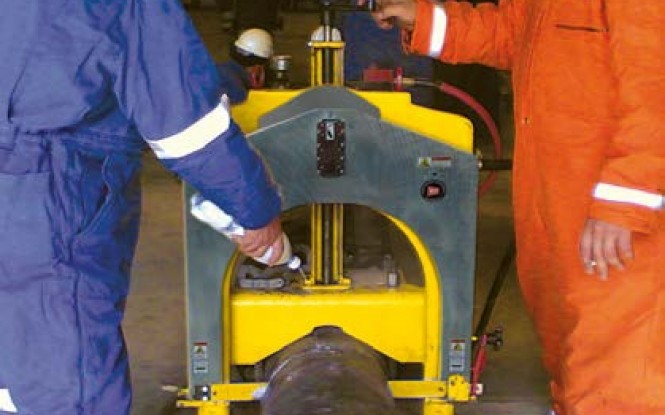 ابزارآلات جانبی و تجهیزات مرتبط با لوله بر دروازه ای پرتابل گیوتین مدل Guillotine Pipe Saw Tooling ساخت وش آمریکا